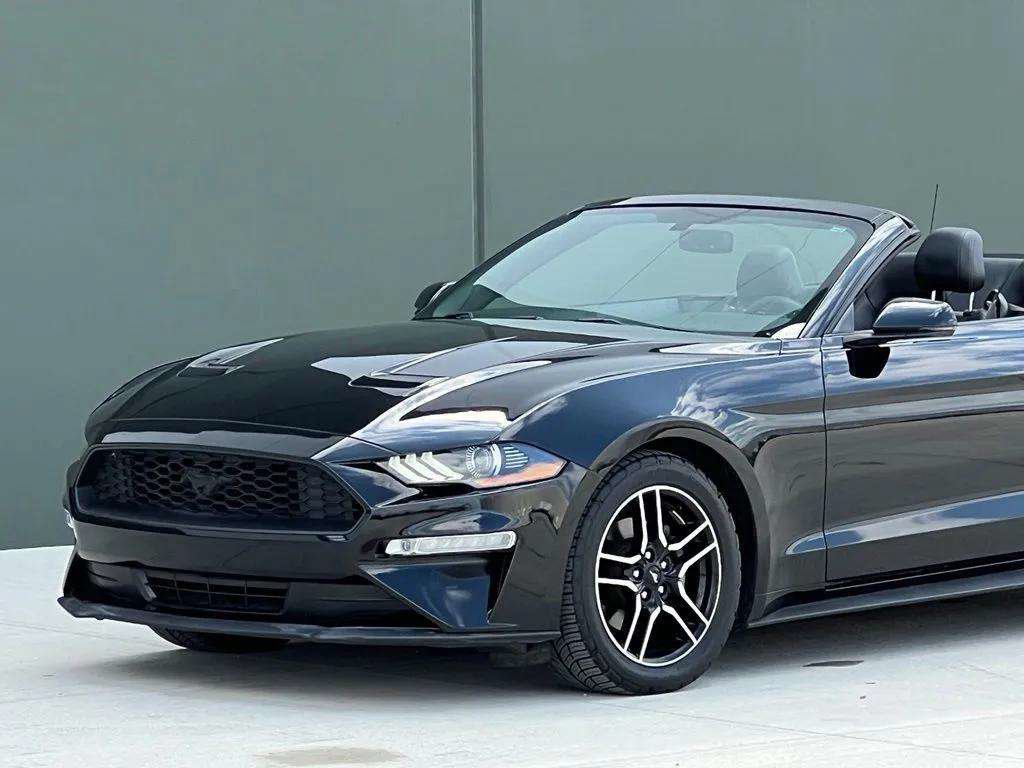 Used 2018 Ford Mustang Premium RWD image 27