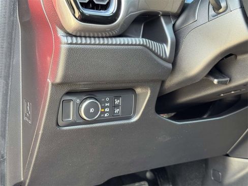 New 2025 Ford Ranger XLT image 9