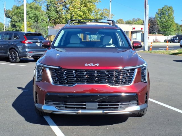 Certified 2025 Kia Sorento EX FWD image 9