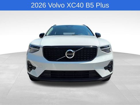 Used 2026 Volvo XC40 B5 Plus AWD/4WD image 9