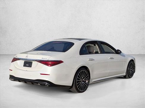 Used 2023 Mercedes-Benz S 580 4MATIC Sedan image 5