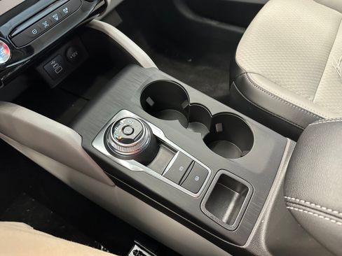 New 2025 Ford Escape SE image 45