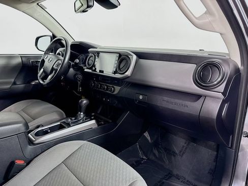 Used 2021 Toyota Tacoma SR5 AWD/4WD image 27