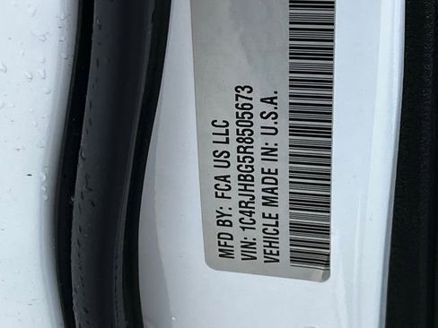 Used 2024 Jeep Grand Cherokee Limited w/ Luxury Tech Group II image 37