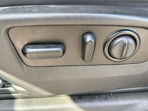 Used 2021 Chevrolet Silverado 1500 RST w/ Z71 Off-Road Package image 17