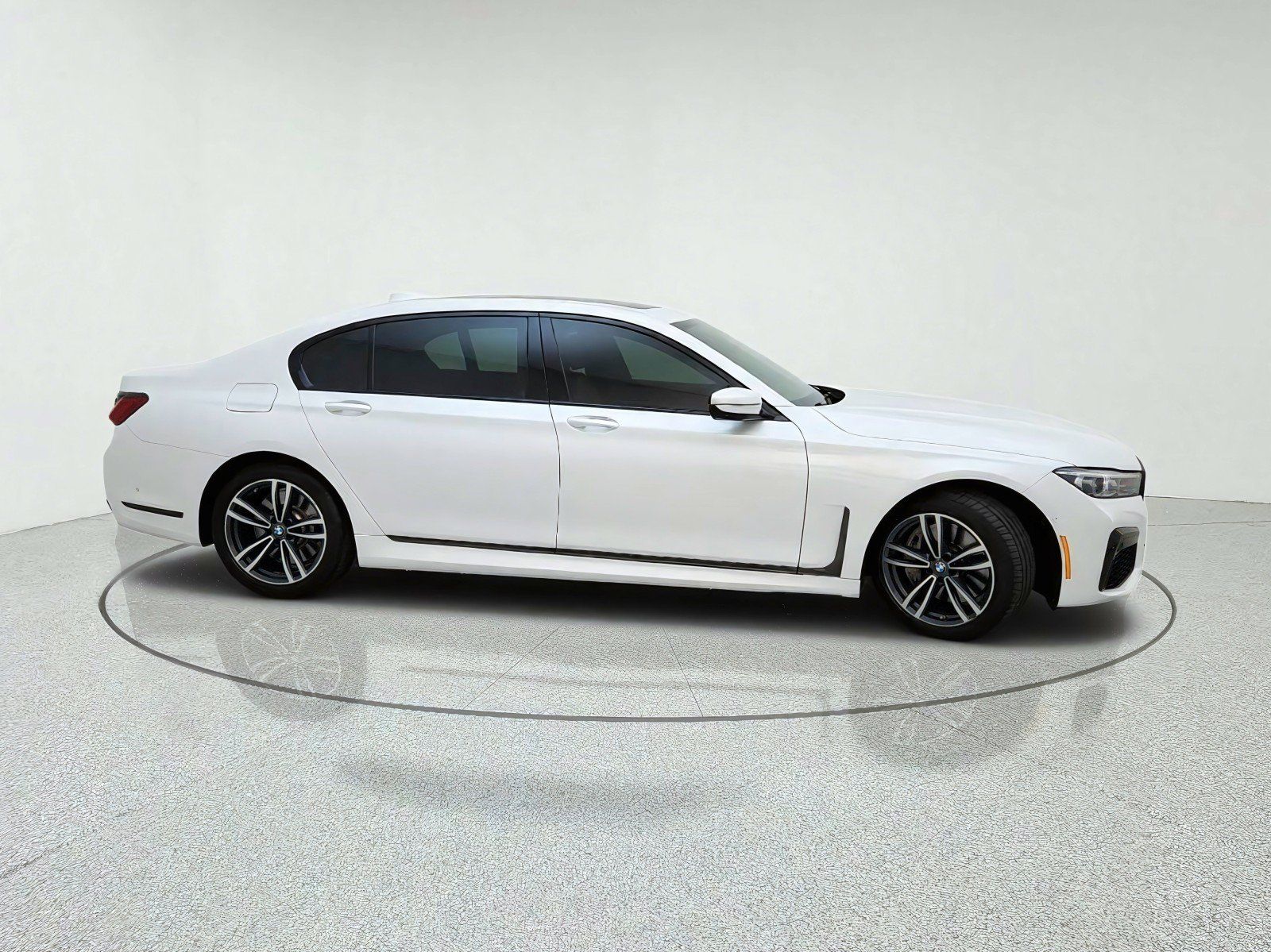 Used 2022 BMW 750i xDrive AWD/4WD image 6