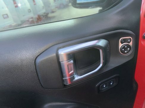 Used 2021 Jeep Wrangler Unlimited Sport image 10