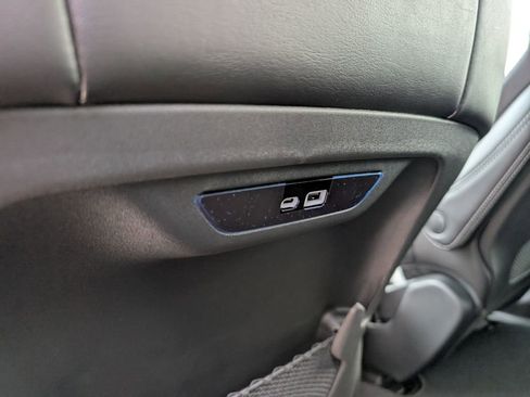 New 2026 Chrysler Pacifica Select FWD image 37