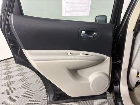 Used 2008 Nissan Rogue SL w/ Premium Pkg FWD image 38