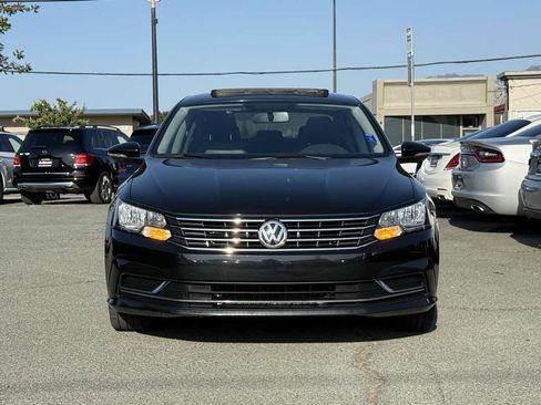 Used 2019 Volkswagen Passat 2.0T Wolfsburg image 2