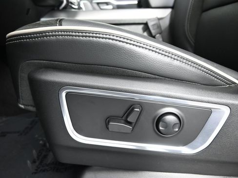 Used 2025 RAM 1500 Laramie w/ Night Edition AWD/4WD image 23