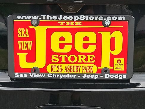 Certified 2020 Jeep Grand Cherokee Laredo AWD/4WD image 31