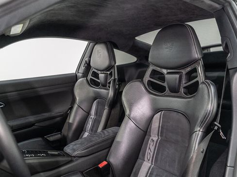 Used 2018 Porsche 911 GT3 RWD image 27