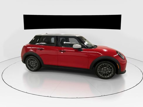 New 2026 MINI Cooper 4-Door Hardtop FWD image 13