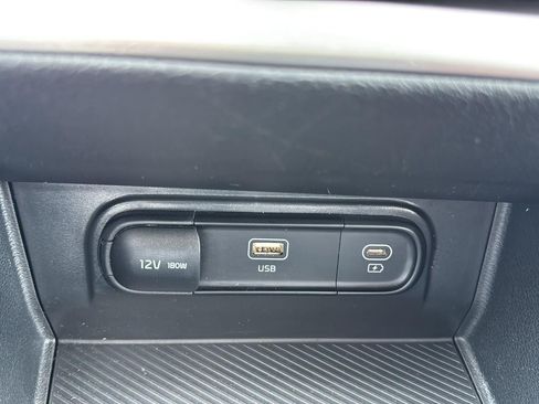 Used 2024 Kia Sportage LX FWD image 31