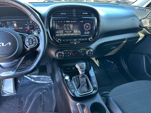 Used 2022 Kia Soul Turbo image 28