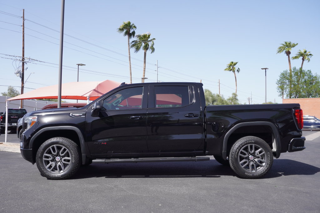 Used 2020 GMC Sierra 1500 AT4 w/ AT4 Premium Package AWD/4WD image 2