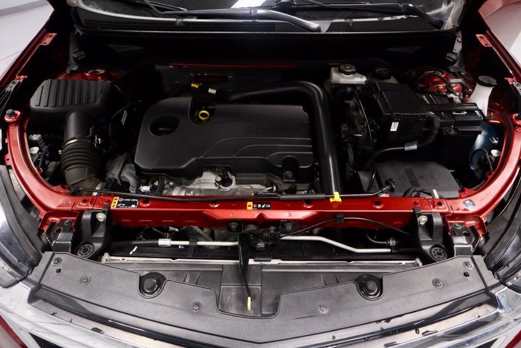 Used 2024 Chevrolet Equinox LT w/ LPO, Floor Liner Package FWD image 16