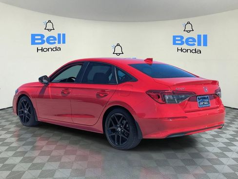 Used 2024 Honda Civic Sport image 3