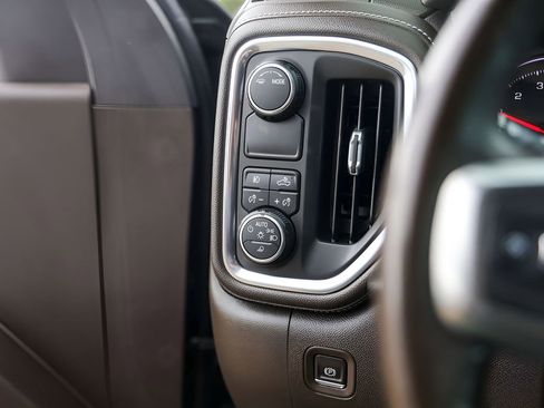 Used 2020 Chevrolet Silverado 1500 RST w/ Texas Edition image 17