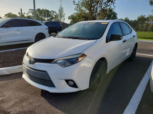 Used 2016 Toyota Corolla LE Premium image 4