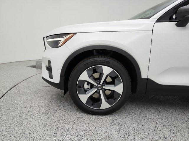 New 2026 Volvo XC40 B5 Plus w/ Protection Package Premier AWD/4WD image 37