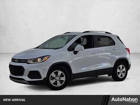 Used 2021 Chevrolet Trax LT image 1