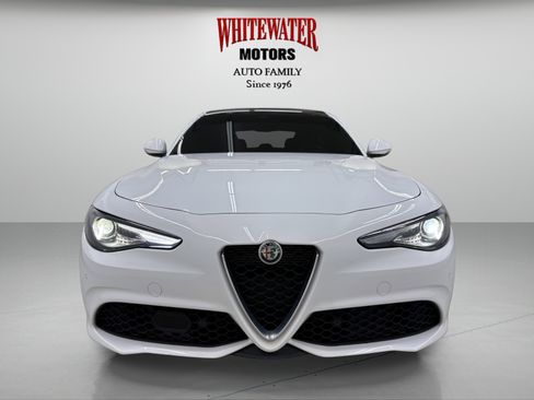 Used 2022 Alfa Romeo Giulia Ti AWD/4WD image 6