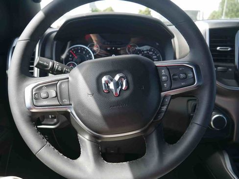 Used 2025 RAM 1500 Big Horn AWD/4WD image 39