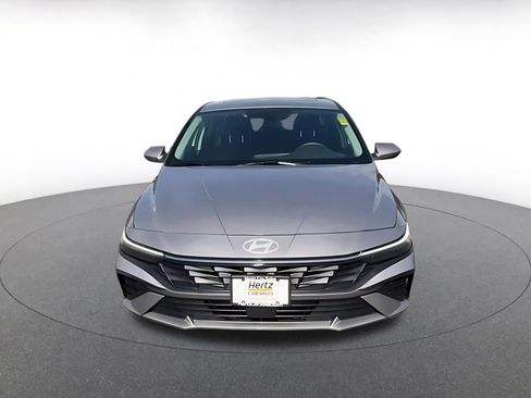 Used 2025 Hyundai Elantra SEL image 4