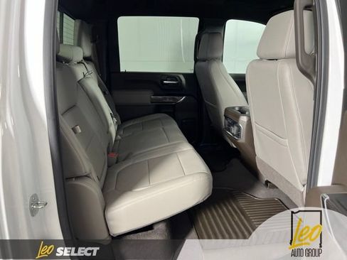 Used 2022 Chevrolet Silverado 2500 LTZ w/ LTZ Premium Package AWD/4WD image 15
