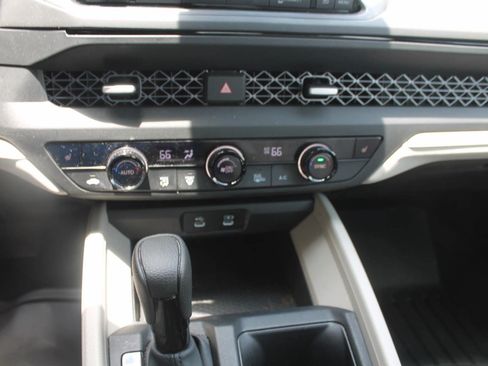 Used 2024 Honda Accord EX image 12