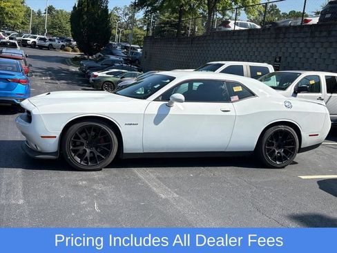 Used 2020 Dodge Challenger R/T RWD image 4