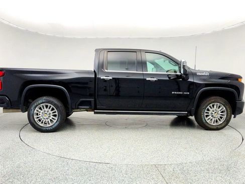 Used 2023 Chevrolet Silverado 2500 High Country image 4