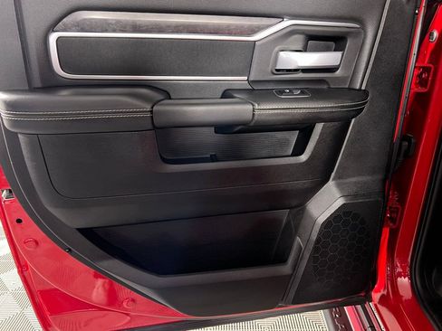 Used 2024 RAM 2500 Big Horn w/ Sport Appearance Package image 26