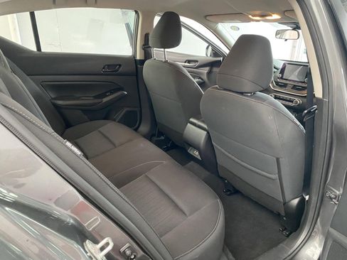 Used 2023 Nissan Altima 2.5 SV image 11