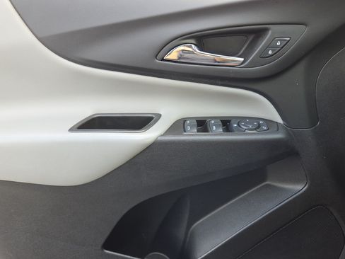 Certified 2024 Chevrolet Equinox LS FWD image 29
