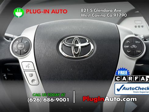 Used 2015 Toyota Prius Three w/ Solar Roof Package FWD image 18