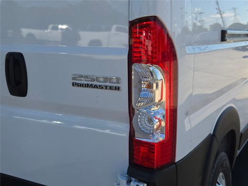 Used 2025 RAM ProMaster 2500 w/ Storage Group image 13