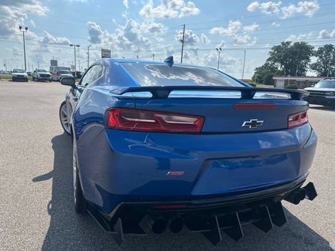 Used 2017 Chevrolet Camaro SS RWD image 18