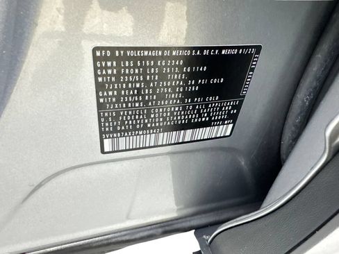 Used 2023 Volkswagen Tiguan SE w/ Panoramic Sunroof Package FWD image 91