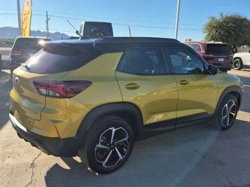 Used 2023 Chevrolet TrailBlazer RS w/ Sun and Liftgate Package image 5