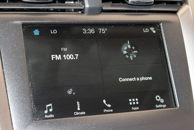 Used 2018 Ford Fusion SE w/ Fusion SE Technology Package FWD image 28