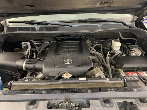Used 2019 Toyota Tundra SR5 w/ SR5 Upgrade Package image 11