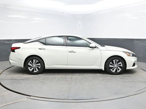 Used 2020 Nissan Altima 2.5 S FWD image 8