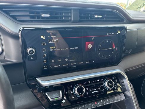 Used 2022 GMC Sierra 1500 Denali w/ Denali Reserve Package image 15