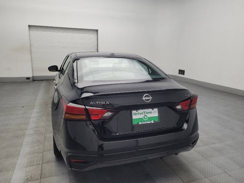 Used 2024 Nissan Altima 2.5 SV image 6