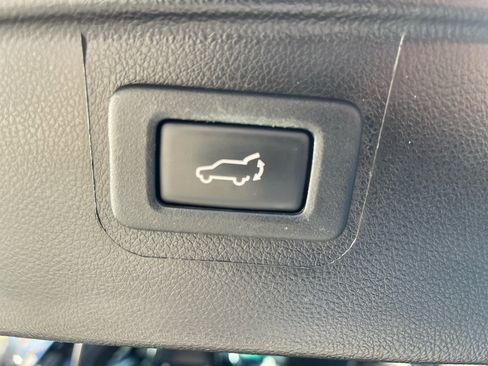 Used 2018 Subaru Outback 2.5i Limited image 33