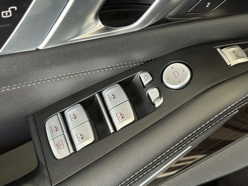 Used 2025 BMW X7 xDrive40i AWD/4WD image 12