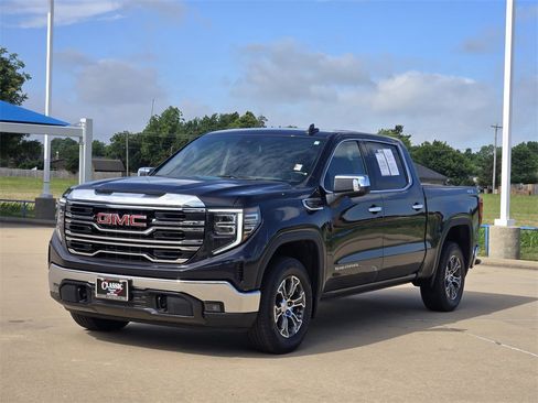 Certified 2024 GMC Sierra 1500 SLT image 3